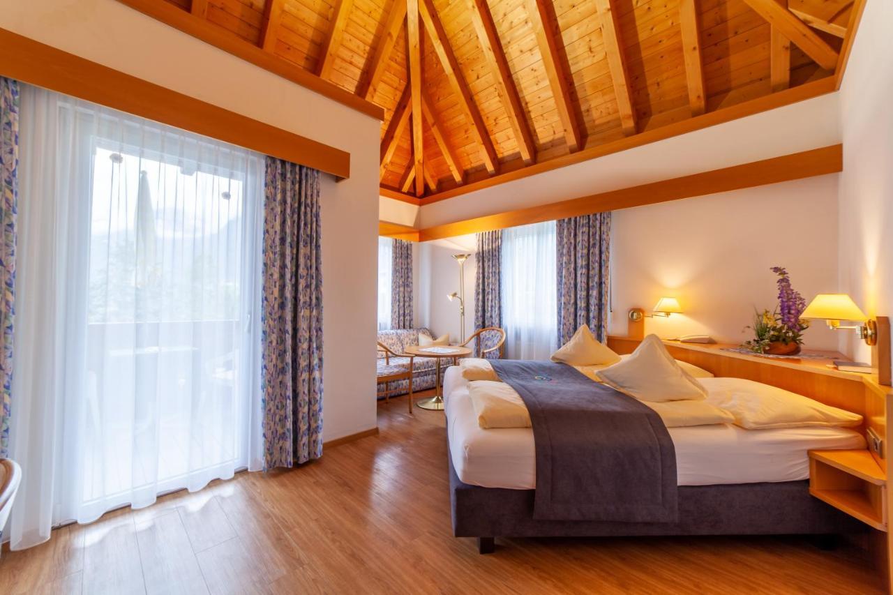 Fruehstuecks-Hotel Olympia Тироло Екстериор снимка