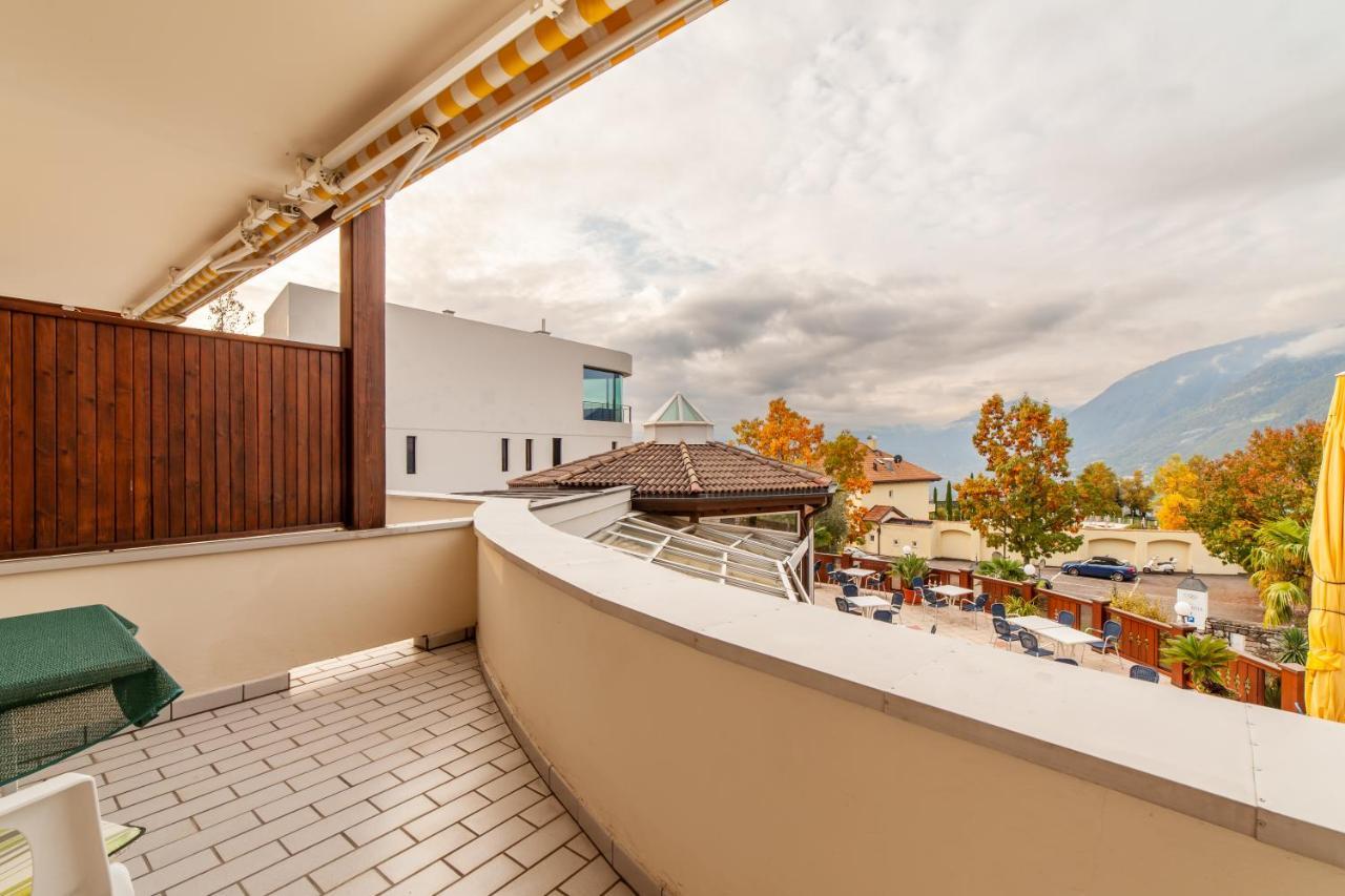 Fruehstuecks-Hotel Olympia Тироло Екстериор снимка