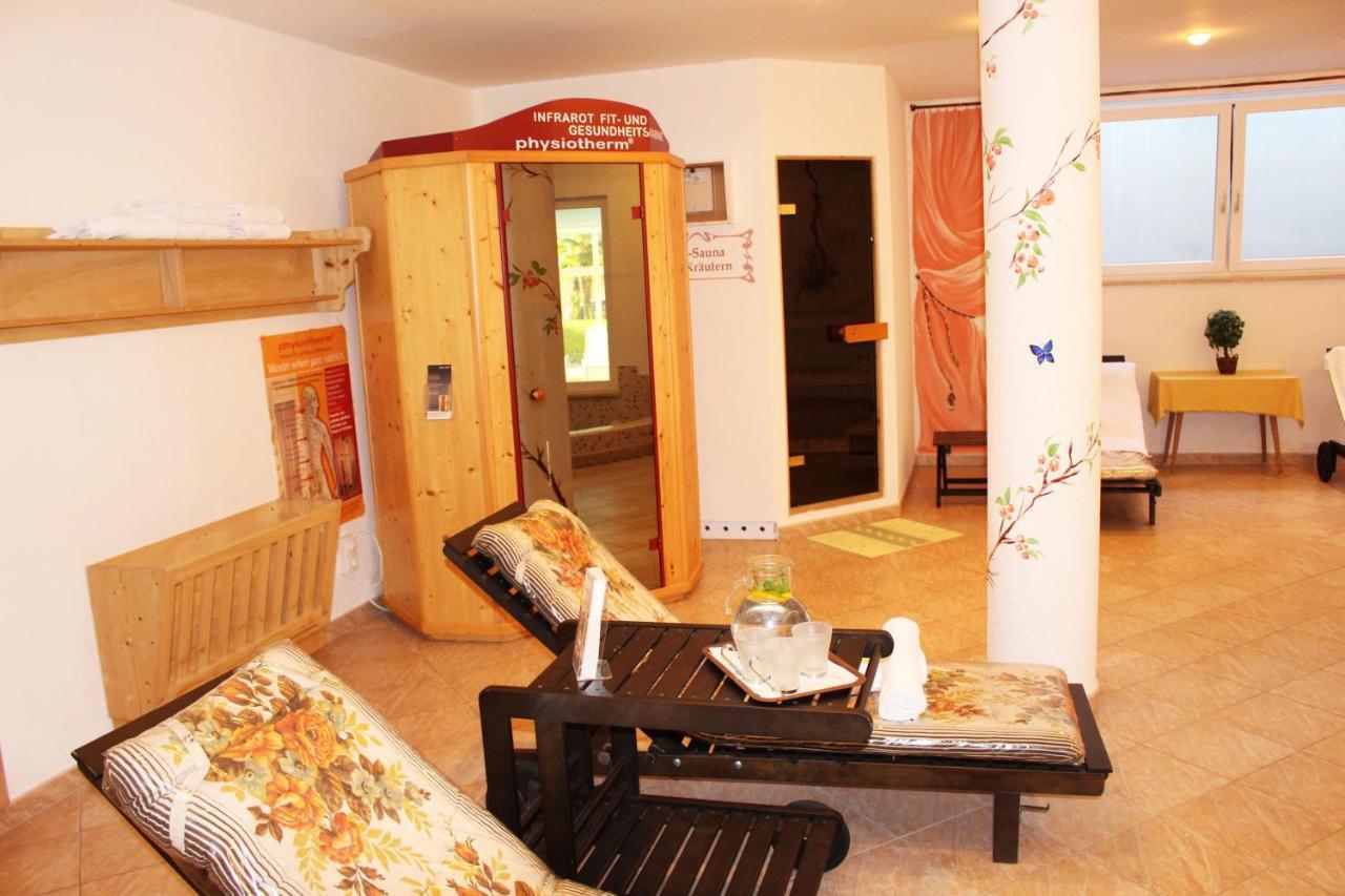 Fruehstuecks-Hotel Olympia Тироло Екстериор снимка