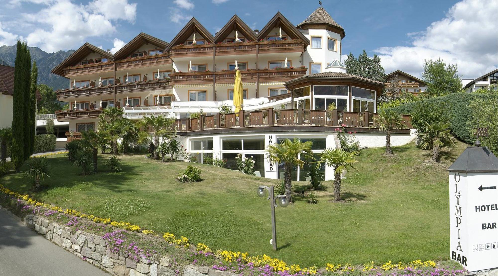 Fruehstuecks-Hotel Olympia Тироло Екстериор снимка