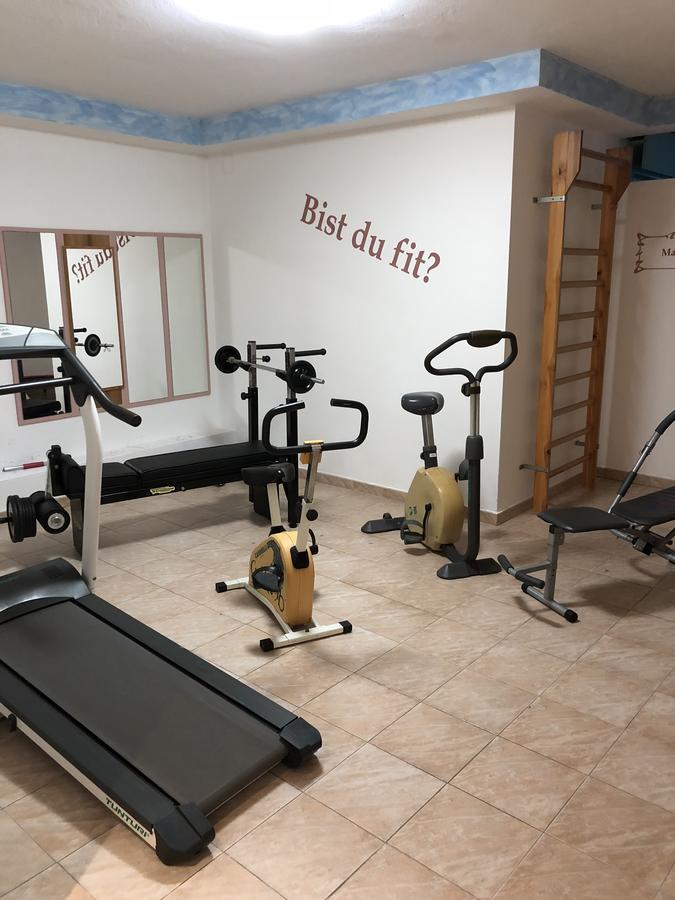 Fruehstuecks-Hotel Olympia Тироло Екстериор снимка